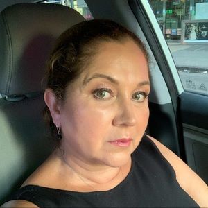 Meet your Posher, Cleo